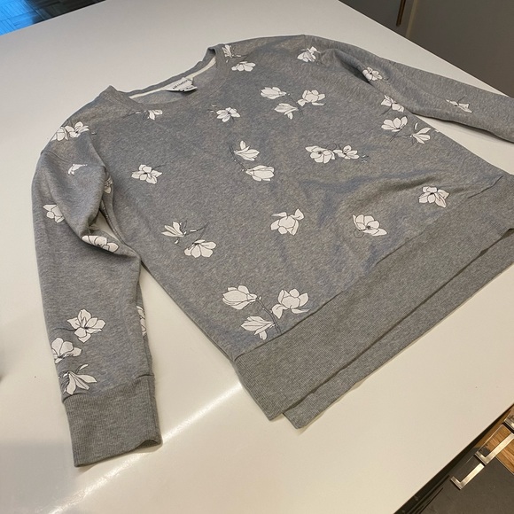 Women’s top - Picture 2 of 6